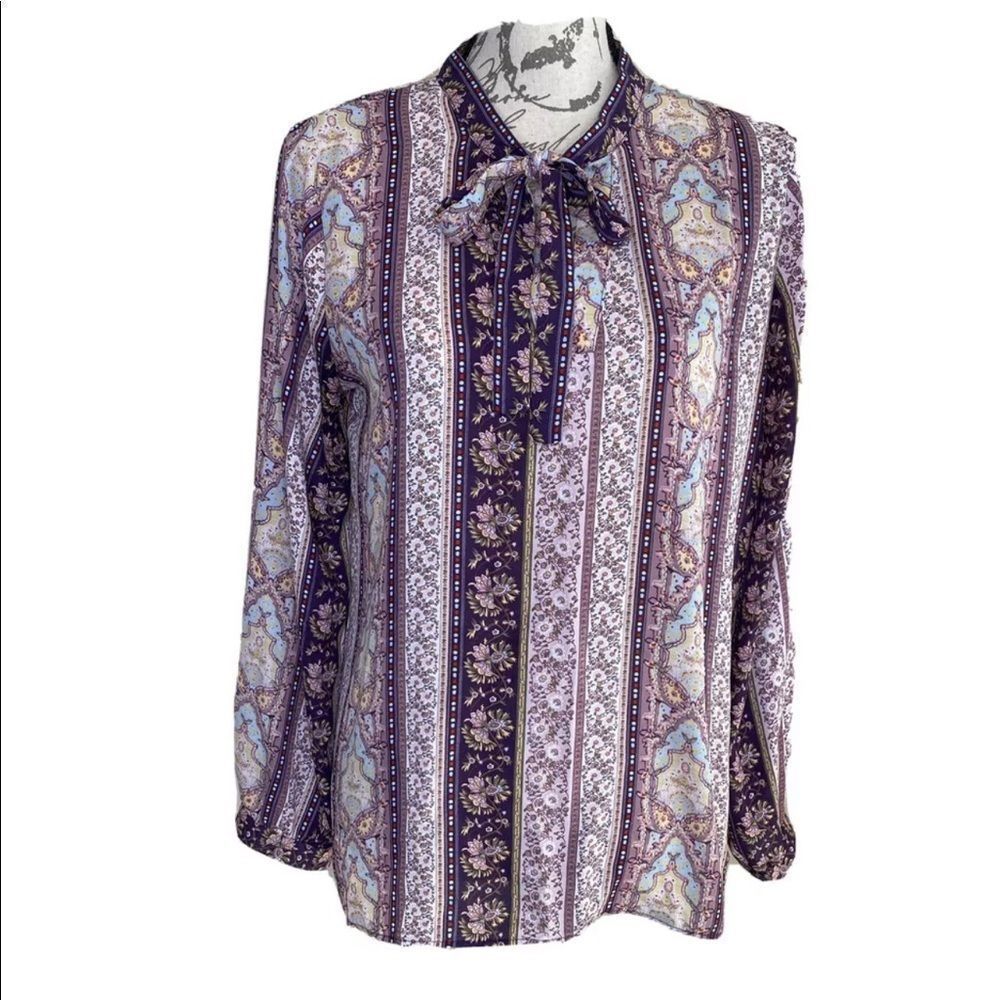 Violet + Claire tie neck boho floral shirt M